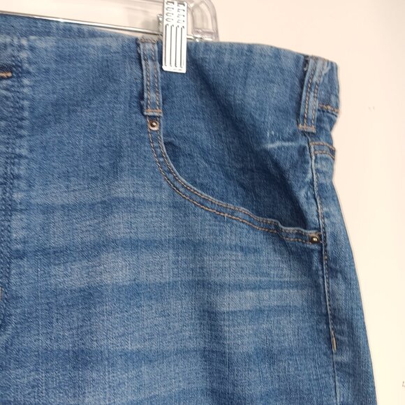 TIME & TRU Women's 20 / XXL Med Wash Stretch Denim Capris Pull-On /5-Pocket‎ C4 - Picture 7 of 13